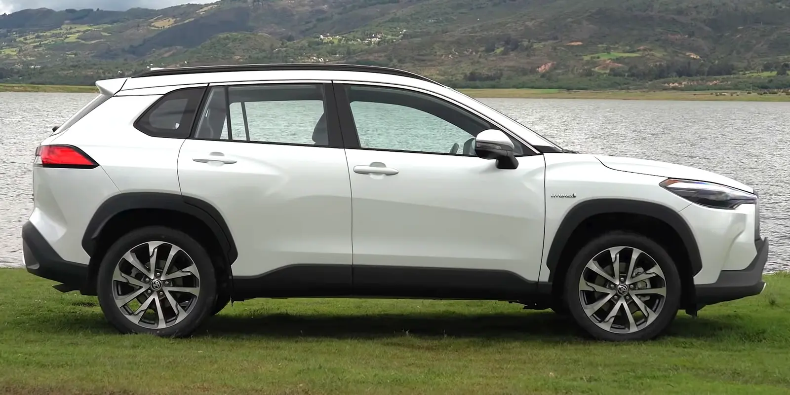 Toyota Corolla Cross 1.8 Hybrid XRX — foto 3