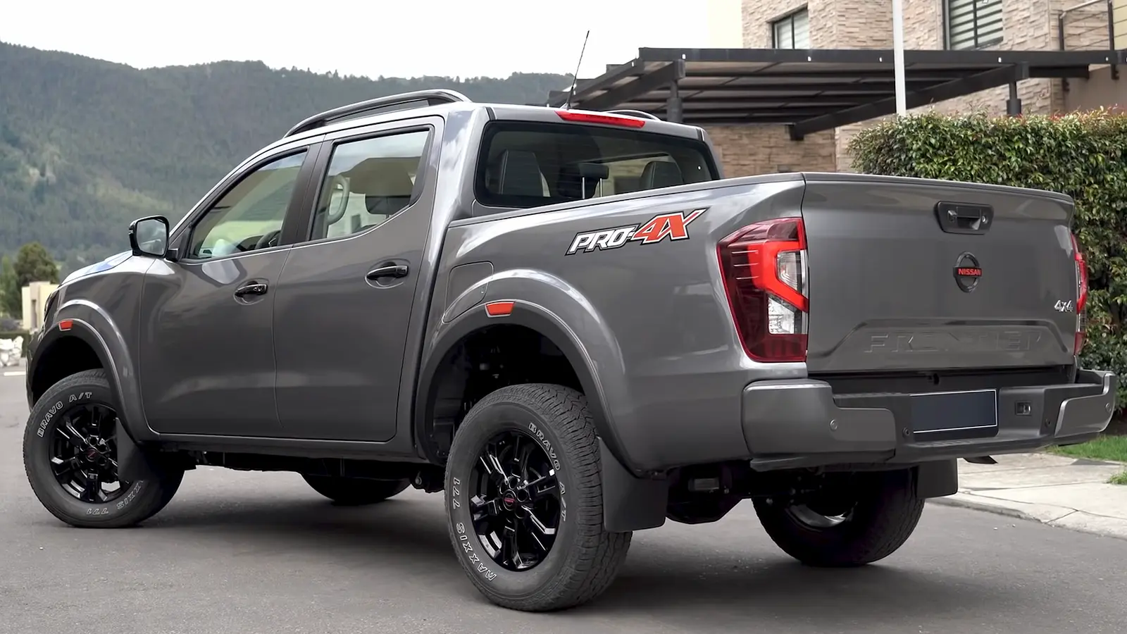Nissan Frontier 2.3 Pro-4X 4x4 — foto 2